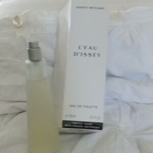 Issey Miyake L'Eau d'Issey Fragrance with White Box